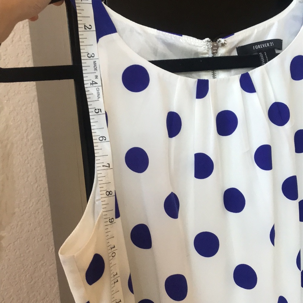 Summer dress - Picture 3 of 6